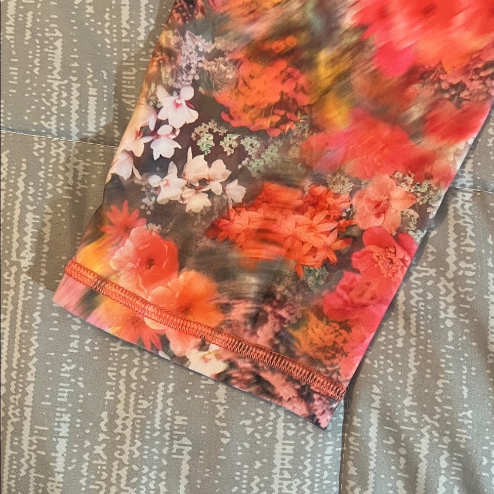 Athleta Salutation Stash Pocket 7/8 Leggings - Picture 5 of 6